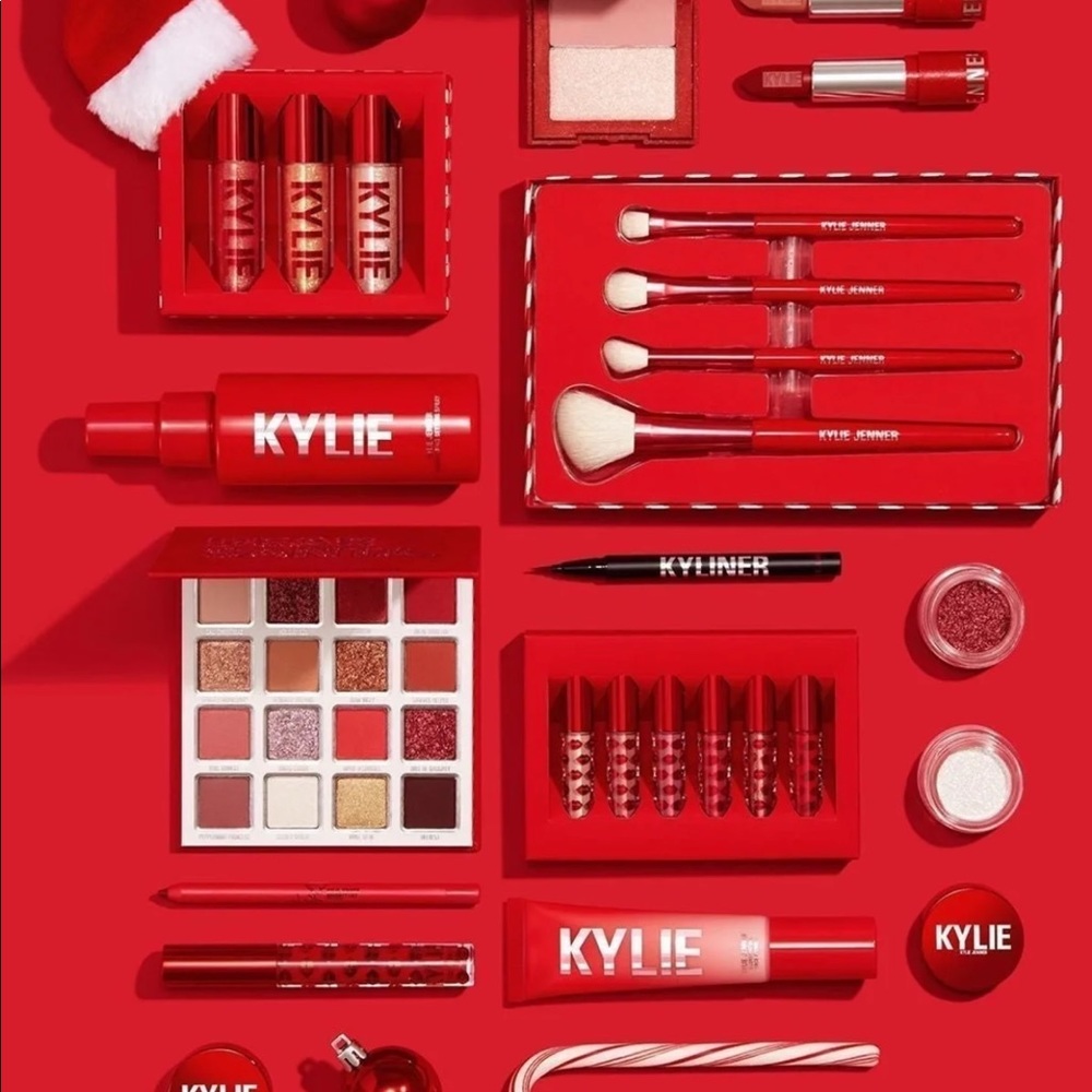 KYLIE HOLIDAY SET